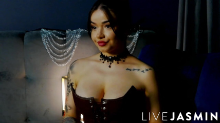 NikiBryce NikiBryce
